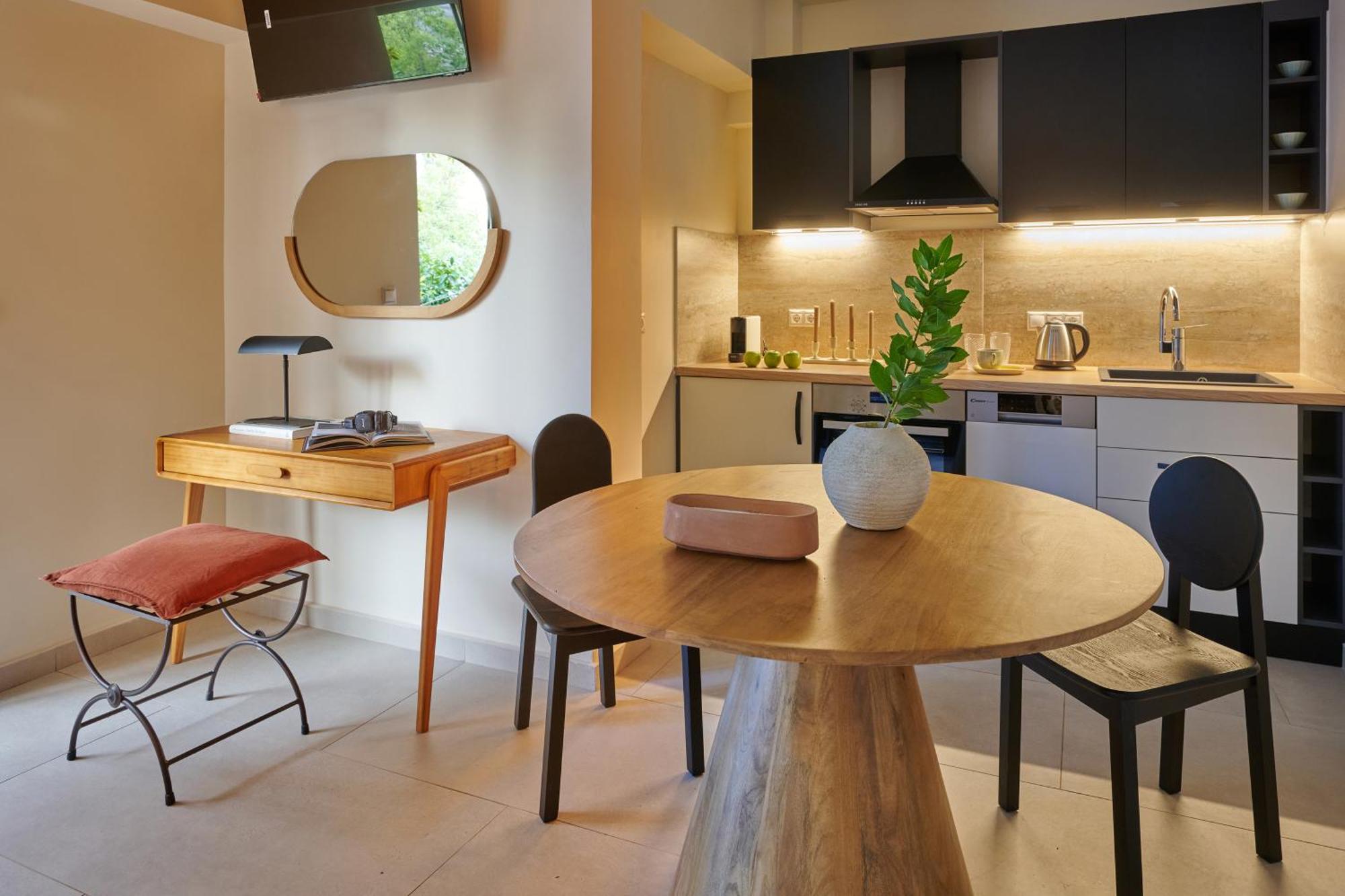 Rastoni Acropolis Uniquely Located Stylish Apartments Афины Экстерьер фото