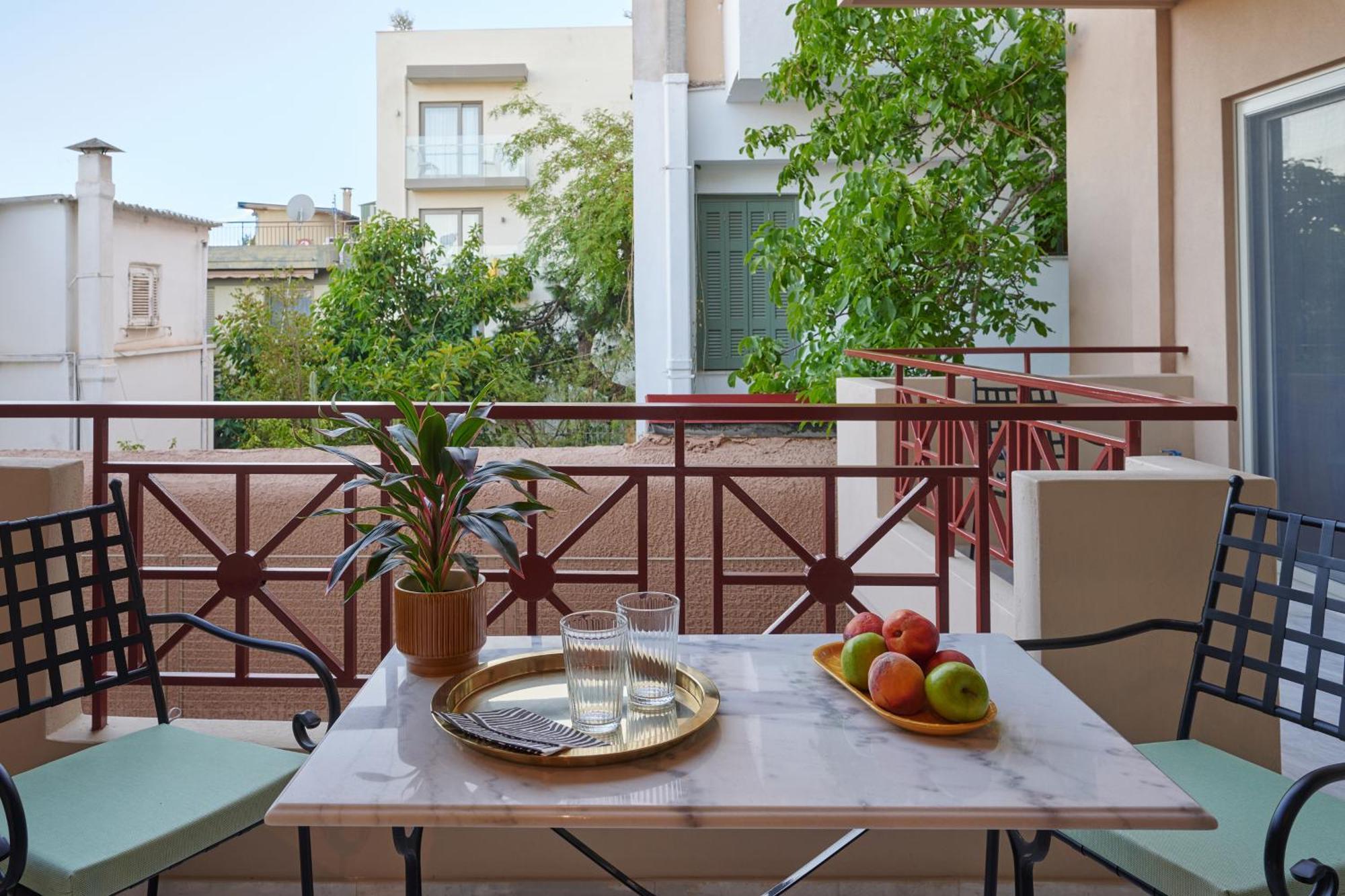 Rastoni Acropolis Uniquely Located Stylish Apartments Афины Экстерьер фото